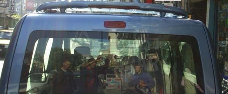 Ford Connect Işıklı Spoiler