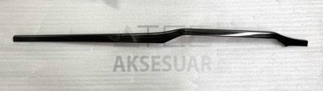 HYUNDAI ELANTRA 2016-2019 GÖĞÜSLÜK ÇITASI ( TITANYUM ÇİZGILİ SİYAH)