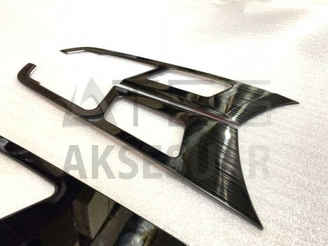 HYUNDAI ELANTRA 2016-2019 İÇ KAPI AÇMA KOLU KAPLAMA (TITANYUM SİYAH)