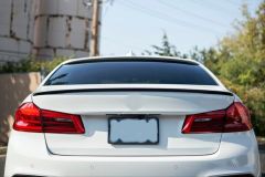 5 SERISI G30 IÇIN UYUMLU   HYBRID SPOILER  - PIANO BLACK (PARLAK SIYAH)