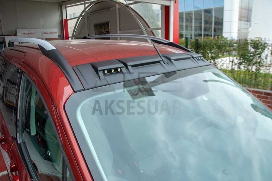 Ford Courier Ön Cam Üstü Sisli 2014- Sonrası