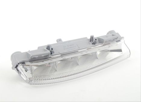 W204 C SERISI 2011-2013 IÇIN UYUMLU  VE W212 E SERISI 2009-2013 SAG SIS - GÜNDÜZ FARI 2049069000