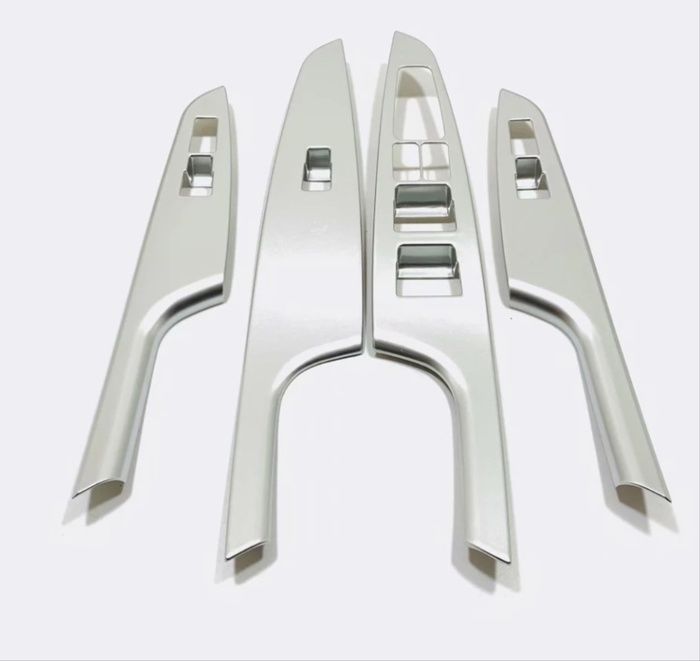 TUCSON IÇIN UYUMLU 2015-2018 KAPI KOLÇAK KAPLAMA SILVER (KOLTUK ISITICILI MODEL)