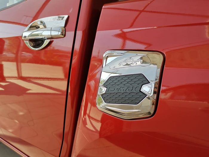 D-MAX IÇIN UYUMLU 2012-2017 KAPI KOLU IÇ KAPLAMASI NIKELAJ