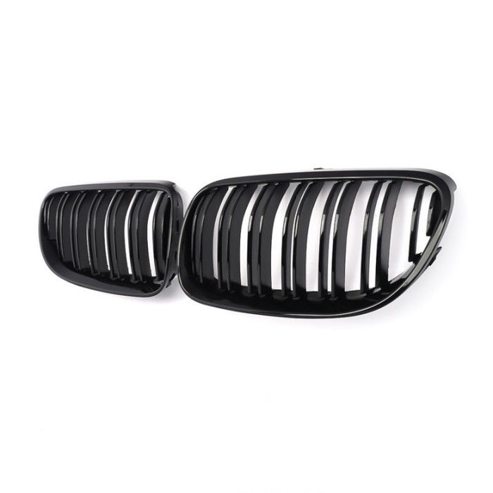 3 SERISI E92 2010-2013 IÇIN UYUMLU M3 GÖRÜNÜM BÖBREK (CIFT CIZGI PANJUR) PIANO BLACK (MAKYAJLI KASA)