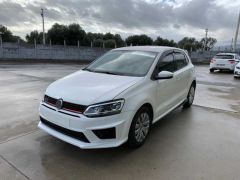 POLO 2010-2017 IÇIN UYUMLU  ÖN TAMPON +PANJUR R400