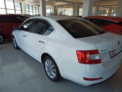 OCTAVIA 2015-2019 IÇIN UYUMLU CAM ÇITASI NIKELAJ