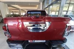 HILUX REVO 2016-2019 IÇIN UYUMLU BAGAJ AÇMA KOLU KAPLAMA KROM