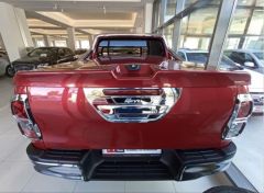 HILUX REVO 2016-2019 IÇIN UYUMLU BAGAJ AÇMA KOLU KAPLAMA KROM
