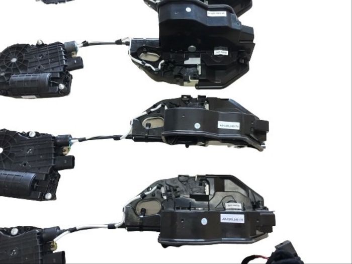 3 SERISI 2012-2018 F30 IÇIN UYUMLU   VAKUM KAPI