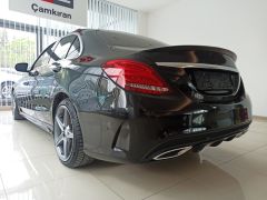 W205 C SERISI 2015-2018 IÇIN UYUMLU HYBRID SPOILER PIANO BLACK