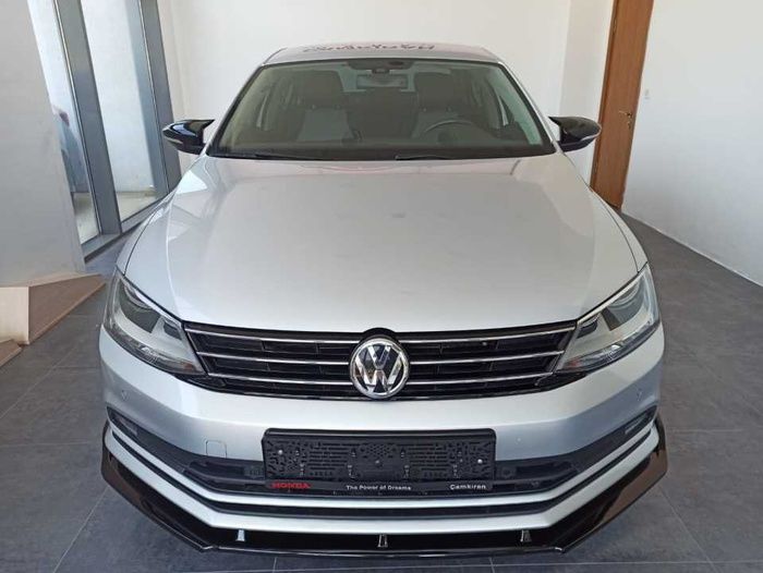 JETTA 2012-2018  IÇIN UYUMLU AYNA KAPAGI PIANO BLACK