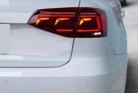 JETTA 2015+ IÇIN UYUMLU  LED STOP