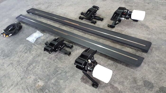 DISCOVERY 4 2010-2017 IÇIN ELEKTRIKLI YAN BASAMAK