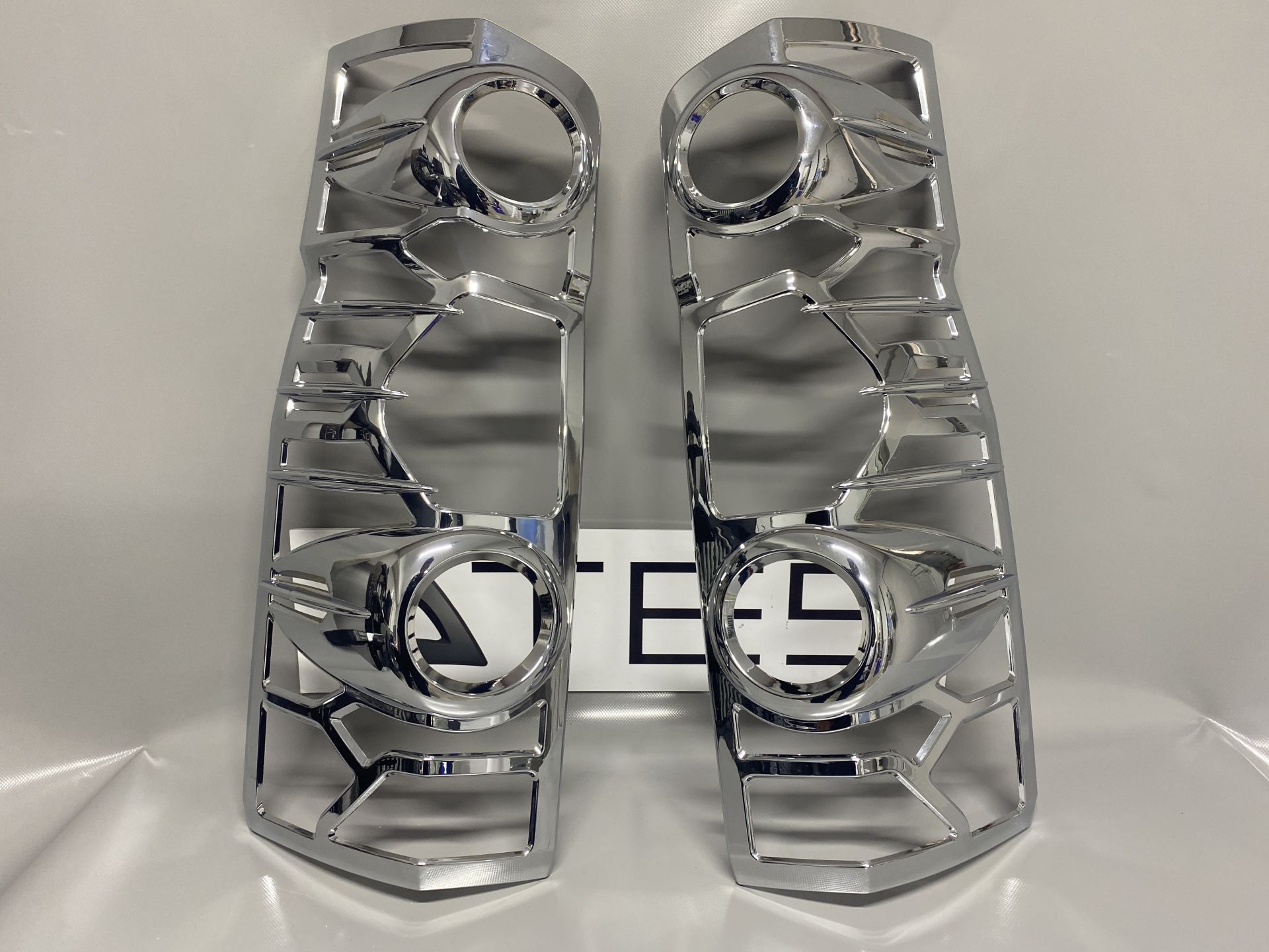 Volkswagen Crafter Krom Stop Çervesi