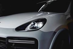 CAYENNE 2014-2017 IÇIN FULL FACELIFT 2018+ TURBO IÇIN UYUMLU BODY KIT (Farlar Dahil)