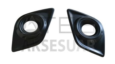 TOYOTA HILUX REVO 2016-2019 ÖN SİS ÇERÇEVESİ KAPLAMA SİYAH KALIN