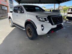 NAVARA 2015+ NP300 IÇIN UYUMLU 2022 FACELIFT BODY KIT (HALOJEN FARLI MODEL ICIN)