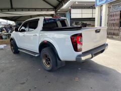 NAVARA 2015+ NP300 IÇIN UYUMLU 2022 FACELIFT BODY KIT (HALOJEN FARLI MODEL ICIN)