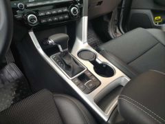 SPORTAGE 2016-2019 IÇIN UYUMLU VITES KONSOL KAPLAMASI NIKELAJ