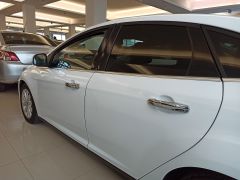 FOCUS IÇIN UYUMLU 2012-2018 KAPI KOLU KAPLAMA DIS