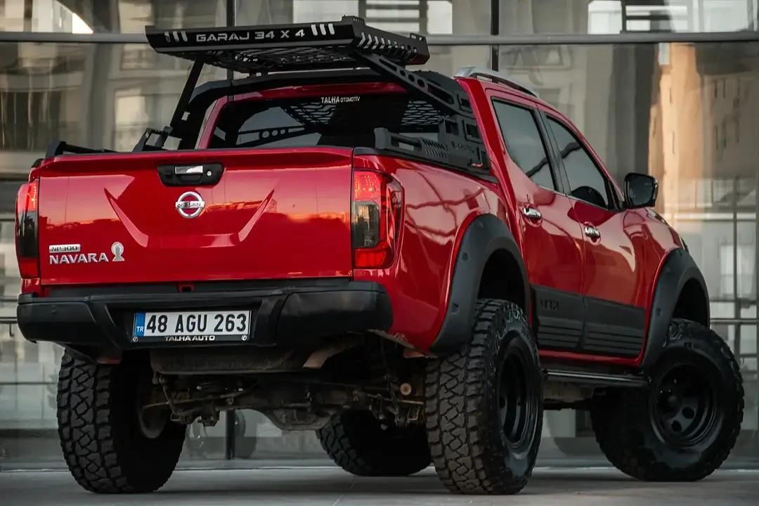 Nissan Navara Çamurluk  Dodiği