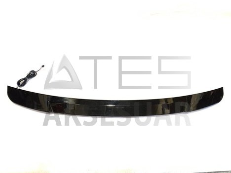 VOLKSWAGEN PASSAT LED SPOILER (PIANO BLACK)
