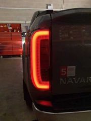 NAVARA NP300 (2015-2020) IÇIN UYUMLU  LED STOP - SMOKE
